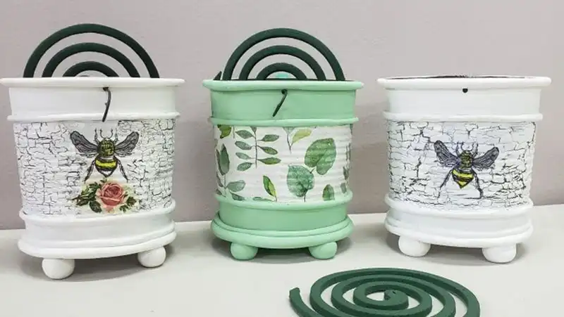 هنر دکوپاژ: تبدیل ظروف پلاستیکی به شاهکارهای هنری