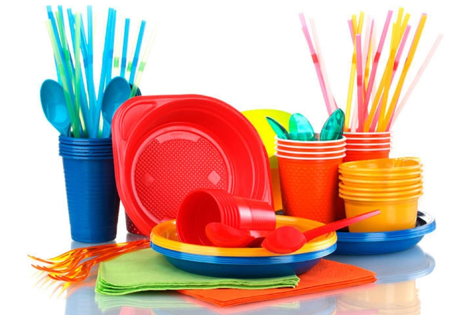 چقدر طول می‌کشد ظروف پلاستیکی تجزیه شوند؟