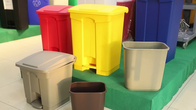 کاربرد سطل‌های پلاستیکی در حمام و اتاق